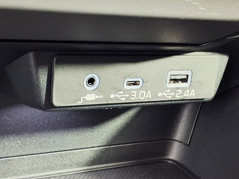 Certified 2025 Subaru Crosstrek 2.0i Premium image 20