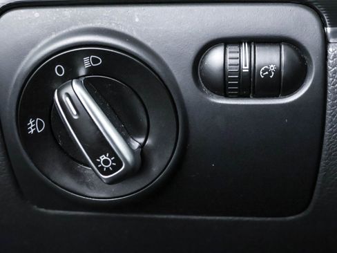 Used 2013 Volkswagen GTI Autobahn image 9