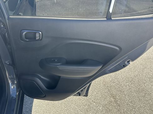 Used 2023 Hyundai Venue Limited w/ Cargo Package image 18