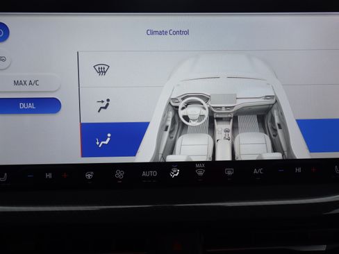 Used 2023 Ford Escape ST-Line w/ Tech Pack #1 image 21