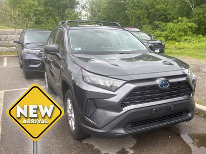Used 2019 Toyota RAV4 LE w/ Carpet Mat Package