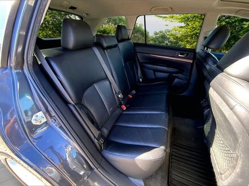 Used 2013 Subaru Outback 2.5i Limited w/ Moonroof Pkg image 23
