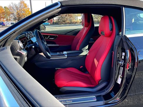 Certified 2024 Mercedes-Benz CLE 300 4MATIC Cabriolet image 7