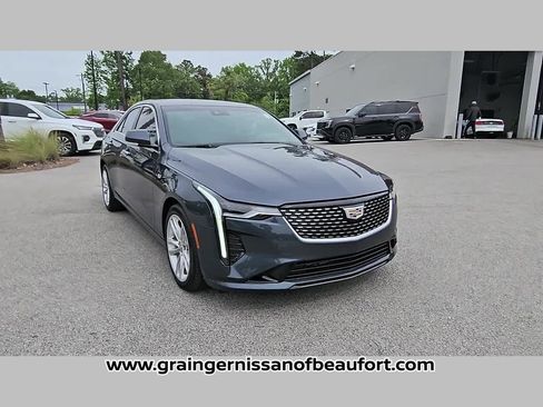Used 2025 Cadillac CT4 Luxury RWD image 17