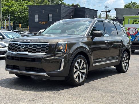Used 2020 Kia Telluride S AWD/4WD image 4