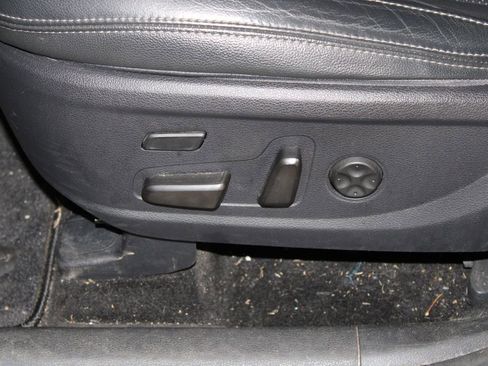 Used 2020 Hyundai Santa Fe Limited AWD/4WD image 16