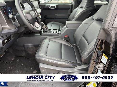 New 2025 Ford Bronco Badlands w/ Sasquatch Package image 10