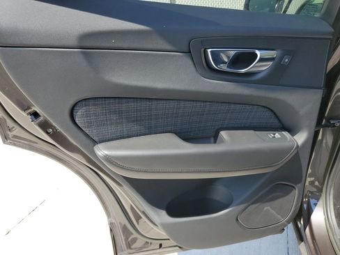 Certified 2023 Volvo XC60 B5 Core w/ Climate Package image 10