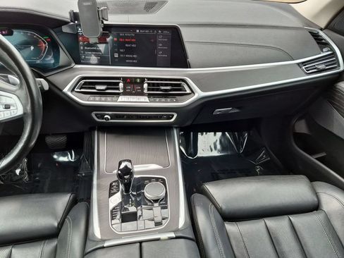 Used 2022 BMW X7 xDrive40i w/ Premium Package AWD/4WD image 14