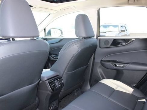 Certified 2025 Lexus NX 250 FWD image 9