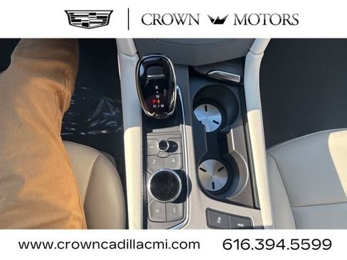 New 2026 Cadillac XT5 Premium Luxury w/ Driver Assist Package AWD/4WD image 18