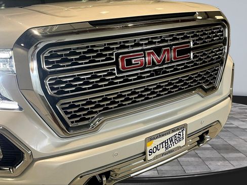 Used 2019 GMC Sierra 1500 Denali w/ Technology Package AWD/4WD image 33