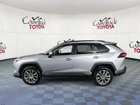 Used 2023 Toyota RAV4 XLE Premium FWD image 4