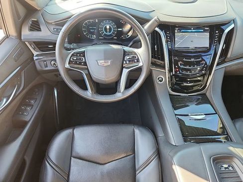 Used 2020 Cadillac Escalade Platinum w/ Escalade Sport Edition image 15