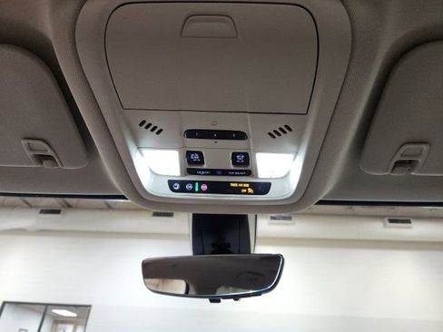 Certified 2023 GMC Acadia Denali w/ Denali Ultimate Package image 17