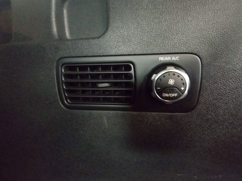 Used 2020 Kia Sorento S AWD/4WD image 16