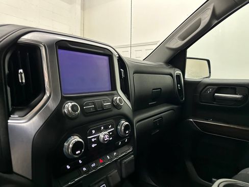 Used 2019 GMC Sierra 1500 SLE w/ SLE Value Package AWD/4WD image 33
