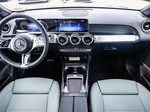 New 2026 Mercedes-Benz GLB 250 image 10