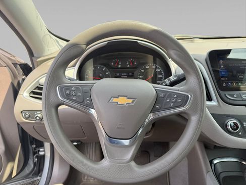 Used 2024 Chevrolet Malibu LT FWD image 13