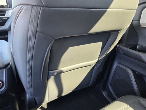 Certified 2025 Ford Explorer Active w/ Active Comfort Package image 15
