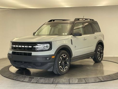 Used 2022 Ford Bronco Sport Outer Banks w/ Tech Package AWD/4WD image 1