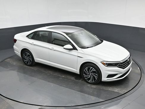 Used 2021 Volkswagen Jetta SEL Premium image 57