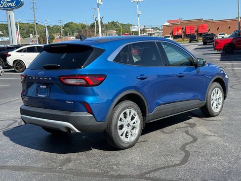 Used 2023 Ford Escape Active w/ Tech Pack #1 AWD/4WD image 4