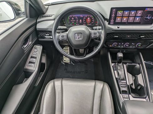 Used 2023 Honda Accord Sport image 15