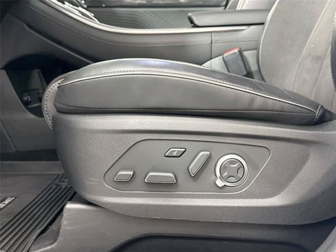 Used 2025 Hyundai Palisade Calligraphy AWD/4WD image 31