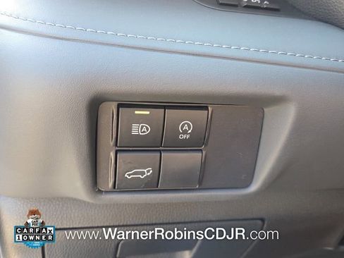 Used 2024 Toyota Highlander XSE image 31