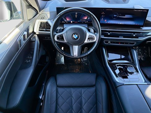 Used 2025 BMW X6 xDrive40i image 17