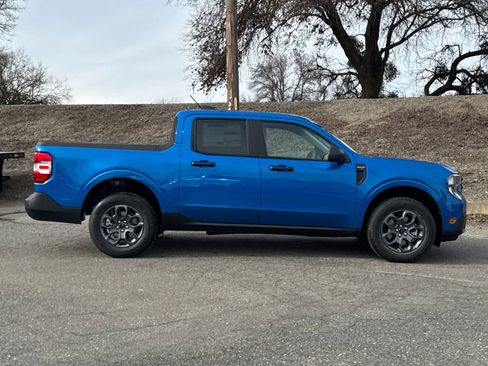 New 2026 Ford Maverick XLT image 2