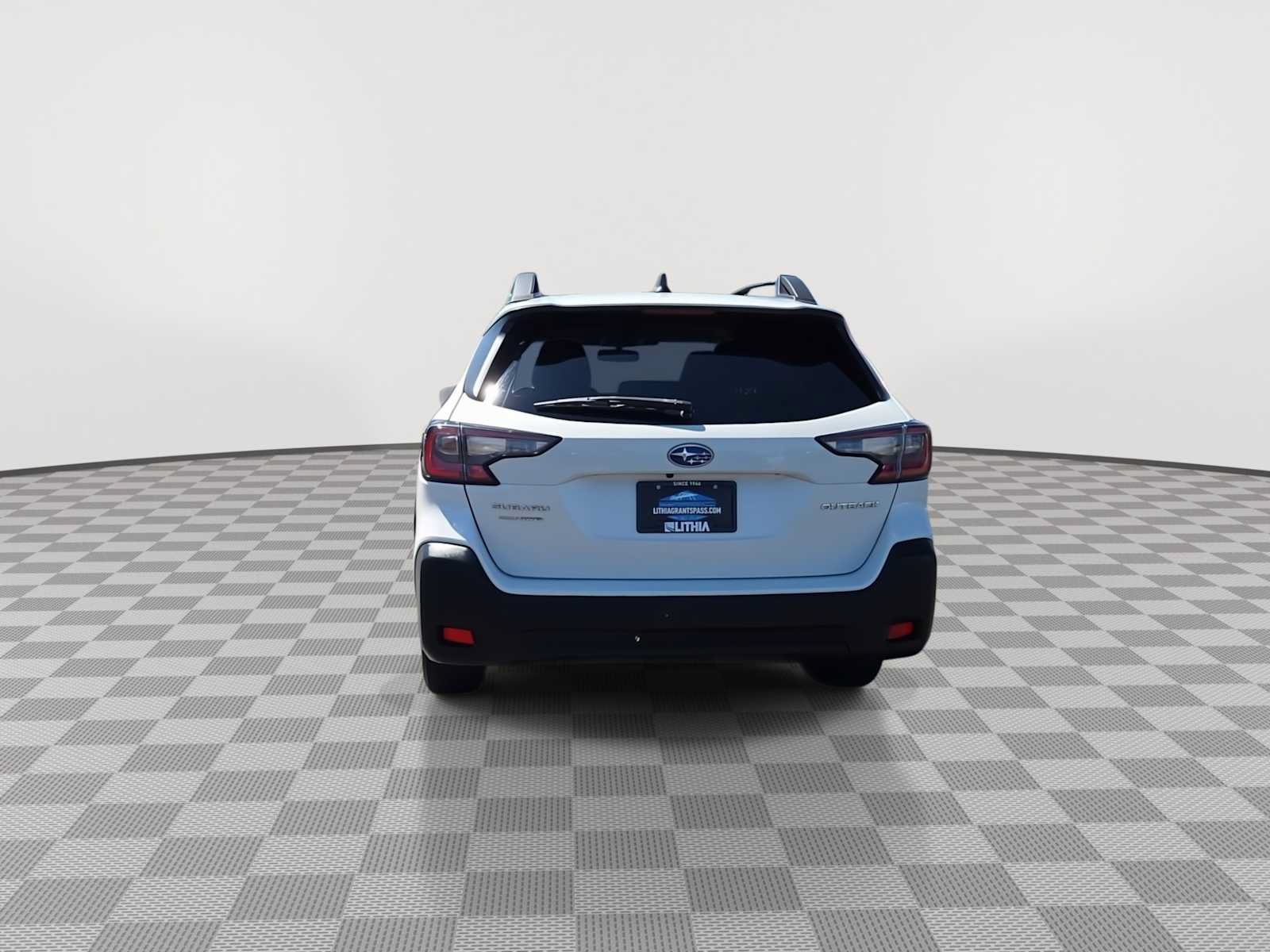Used 2023 Subaru Outback Premium AWD/4WD image 7