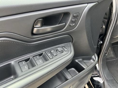 Used 2025 Honda Odyssey Sport-L image 24