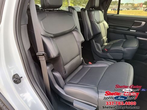 New 2025 Ford Expedition Platinum w/ Stealth Performance Package AWD/4WD image 16