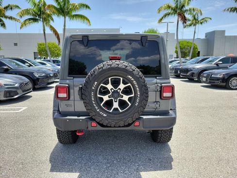 Used 2023 Jeep Wrangler Unlimited Rubicon w/ Cold Weather Group AWD/4WD image 5