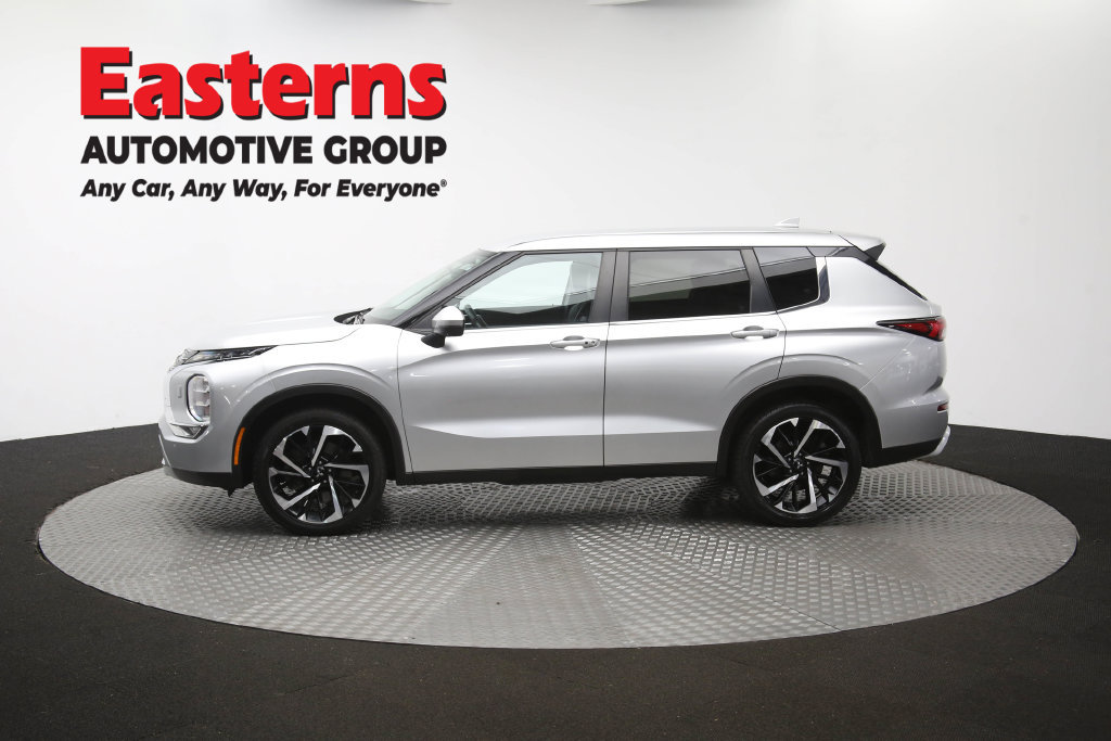 Used 2024 Mitsubishi Outlander SE AWD/4WD image 60