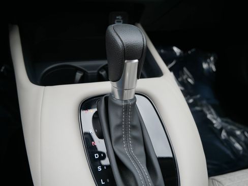 Certified 2024 Honda HR-V LX image 24