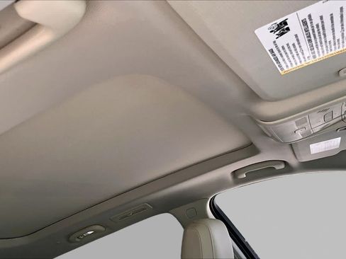 Used 2024 Cadillac XT6 Premium Luxury FWD image 14