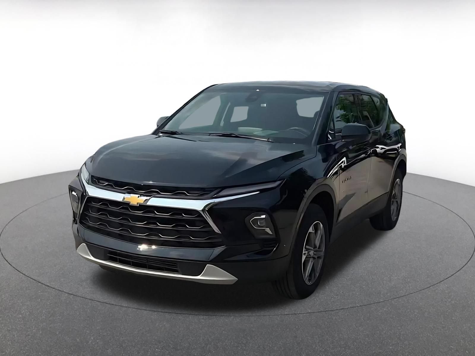 Used 2026 Chevrolet Blazer LT FWD image 6