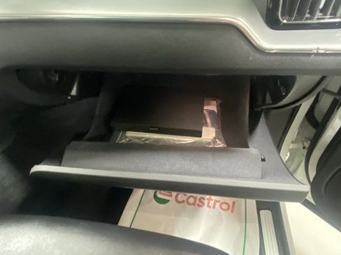 Used 2023 Volvo XC60 B5 Core w/ Climate Package image 30