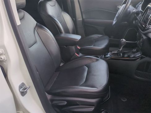 Used 2020 Jeep Compass Limited image 20