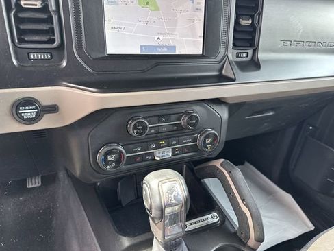 Used 2021 Ford Bronco Big Bend w/ Sasquatch Package AWD/4WD image 18
