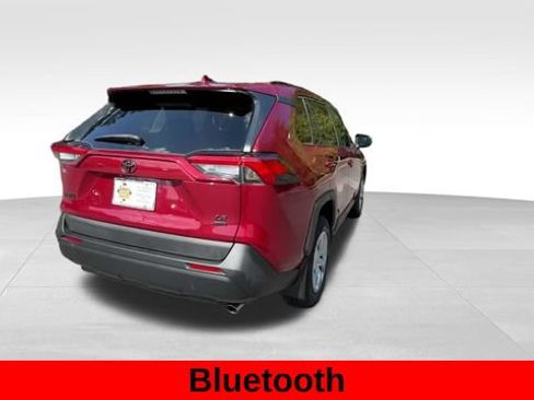 Used 2021 Toyota RAV4 LE AWD/4WD image 8
