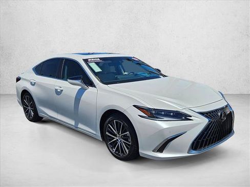 Used 2023 Lexus ES 300h w/ Premium Package FWD image 3