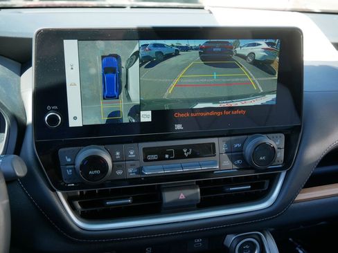 Certified 2025 Toyota Grand Highlander AWD image 24