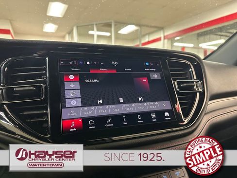 Used 2024 Dodge Durango GT AWD/4WD image 23