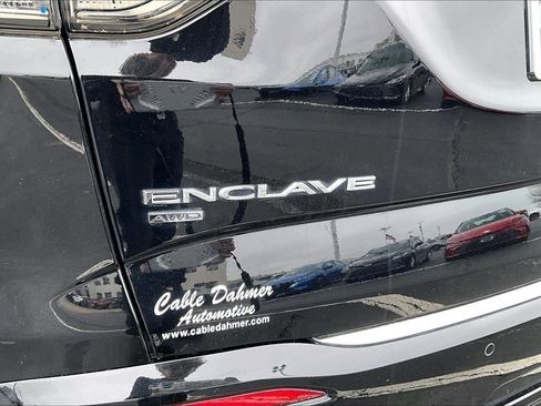 Used 2024 Buick Enclave Avenir w/ Avenir Technology Package image 31