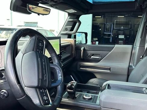 Used 2024 GMC Hummer EV 3X AWD/4WD image 6