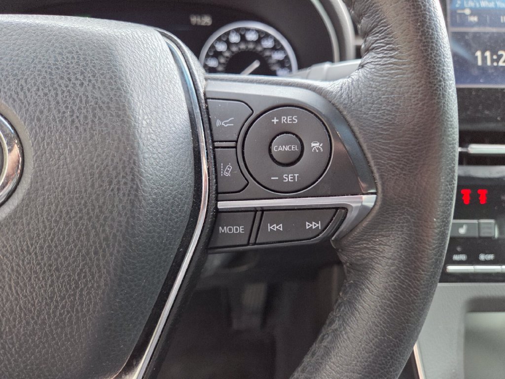 Used 2021 Toyota Avalon XLE FWD image 30